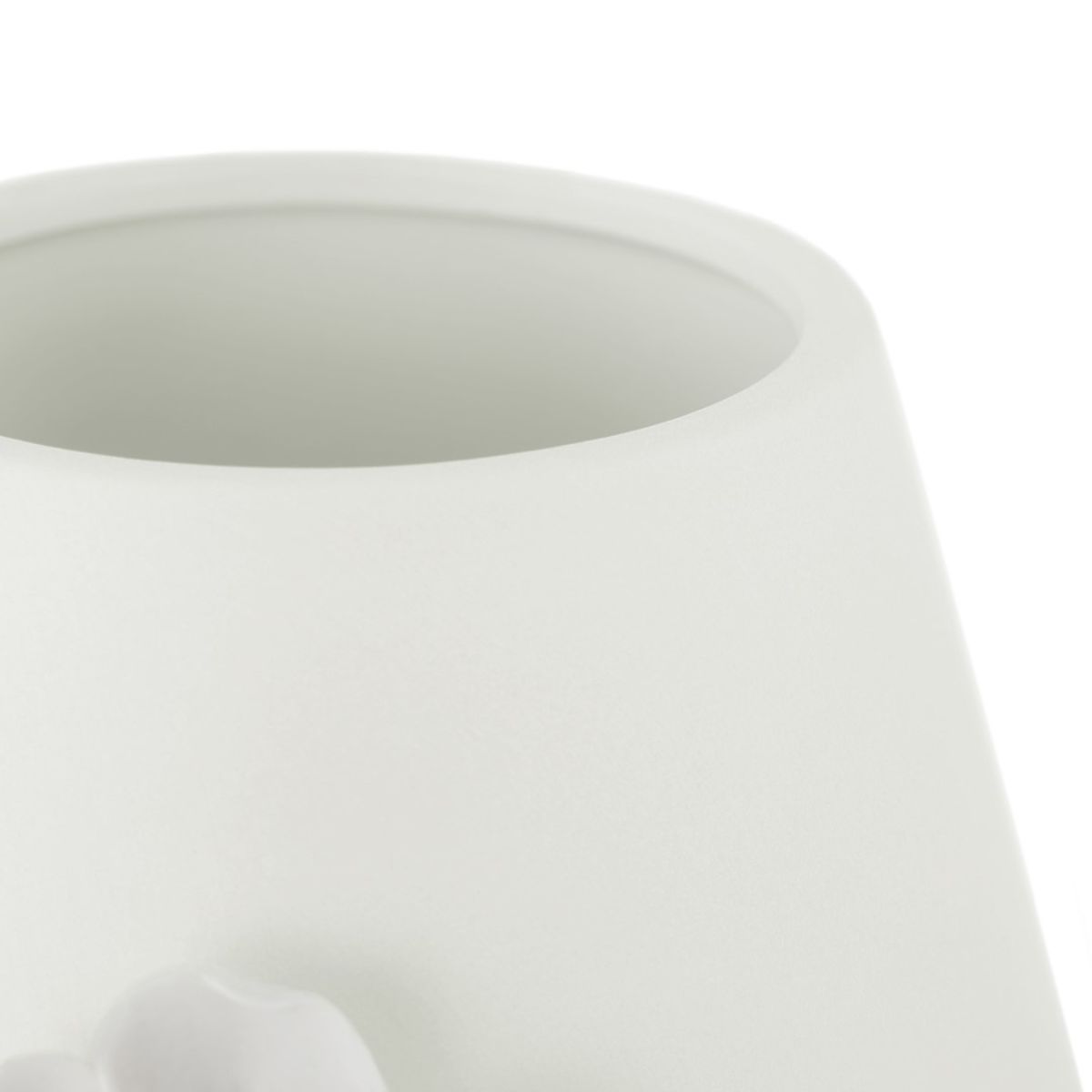 Flowerpot LUSITANO cream color classic style for indoor use ameliahome