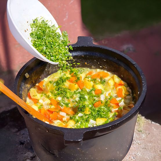 Cast Iron Pot KESEL 8 L