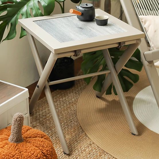 CHILL SAND Patio Furniture Set: Loungers and Table