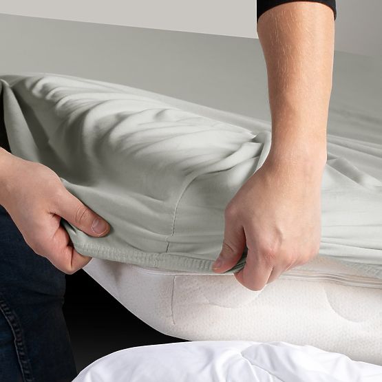 Fitted Sheet AMBER color white classic style material jersey 80-90x200 DecoKing
