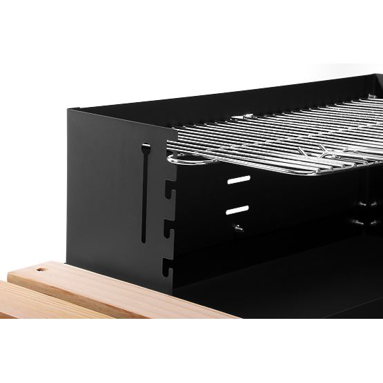 Garden Charcoal Grill PARIL on Wheels