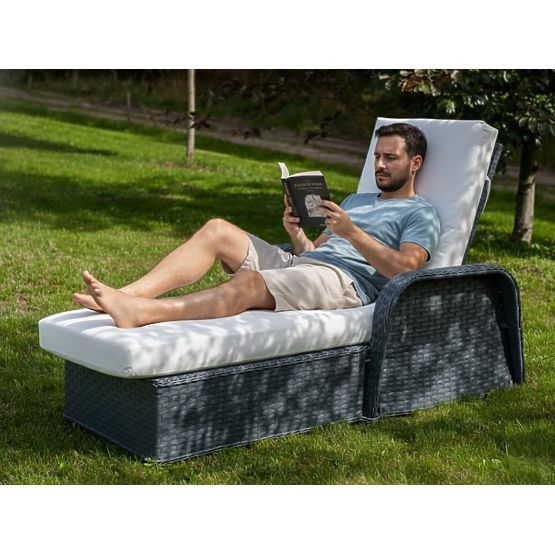 Garden Lounger in Grey Technorattan MATTO