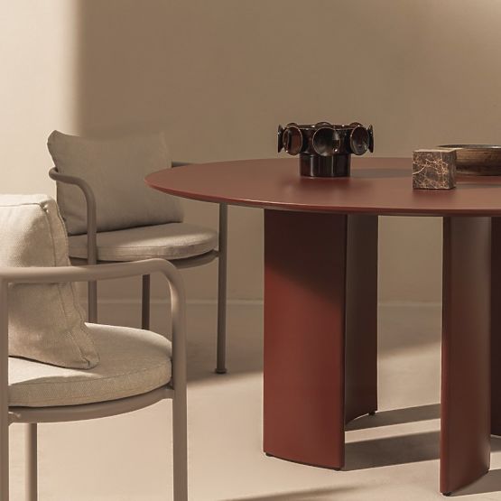 Garden Table Amarello 140 cm, Aluminum, Round, Wine Brown