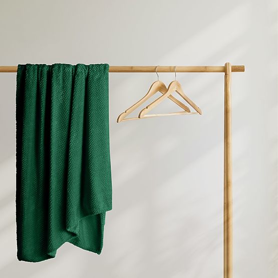 HENRY Throw Bottle Green Color Embossed Jacquard Modern Style 220x240