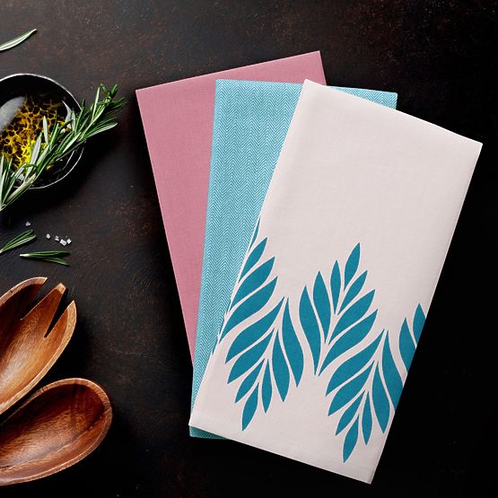 Kitchen Towel LETTY Pink with Modern Print in Modern Style 50x70 ameliahome