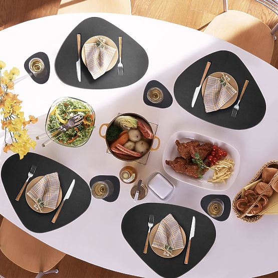 Set of 8 TRIVAL BLACK Table Mats