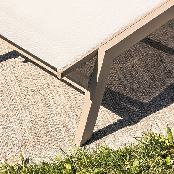 Shelly Adjustable Garden Lounger, Aluminum, Beige