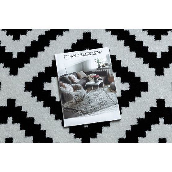 SKETCH Carpet - F998 Cream/Black - Ruta Squares