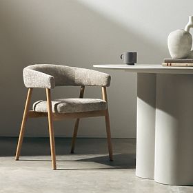 Upholstered Chair Giovani, Beige/Oak Wood, Rounded, lectus